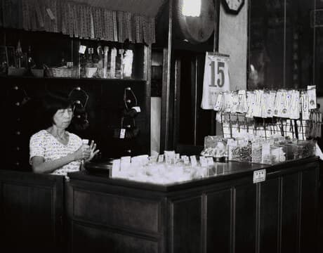 Building AI Courses That Don't Become Obsolete in 90 Days